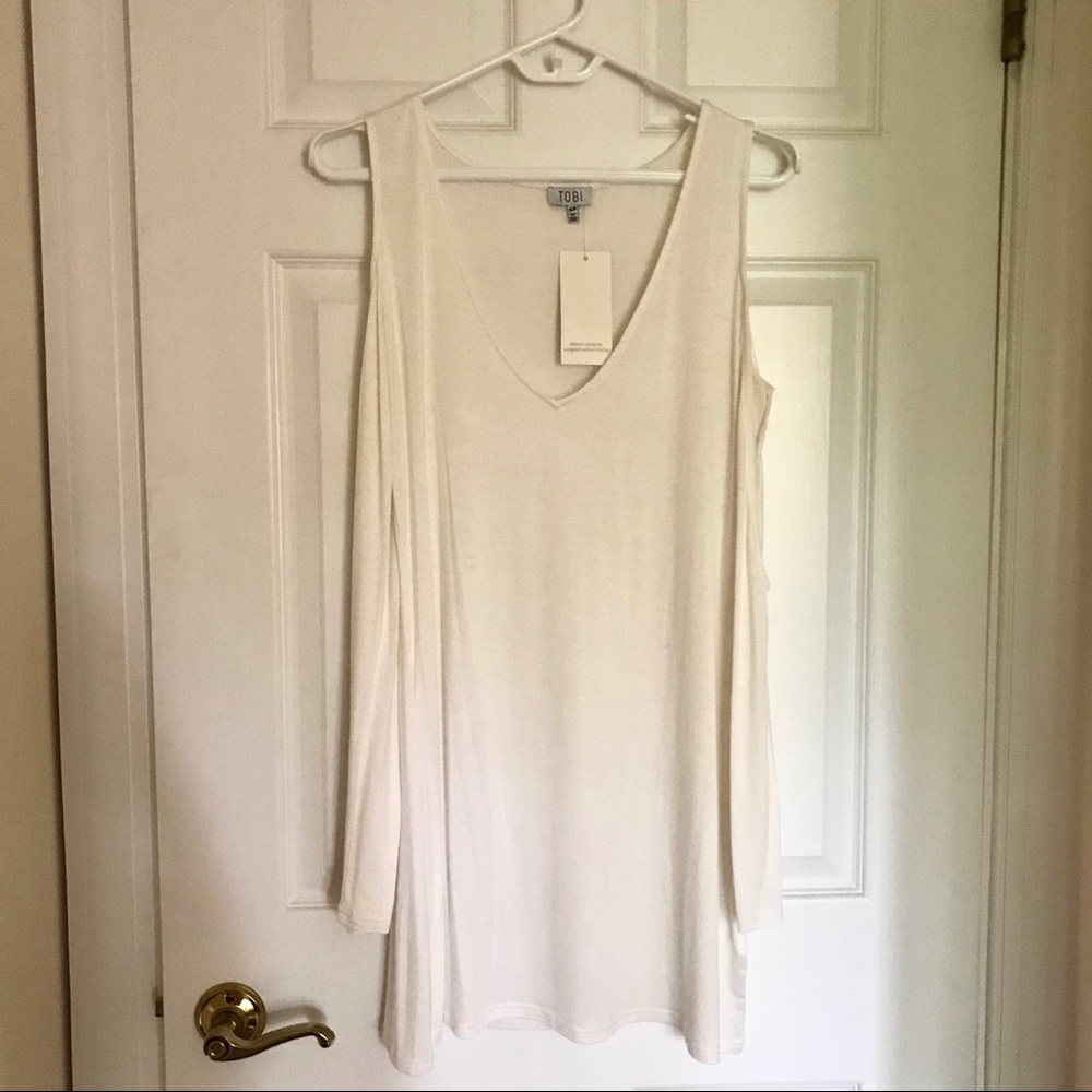NWT Tobi Cold Shoulder Vneck Shift Dress